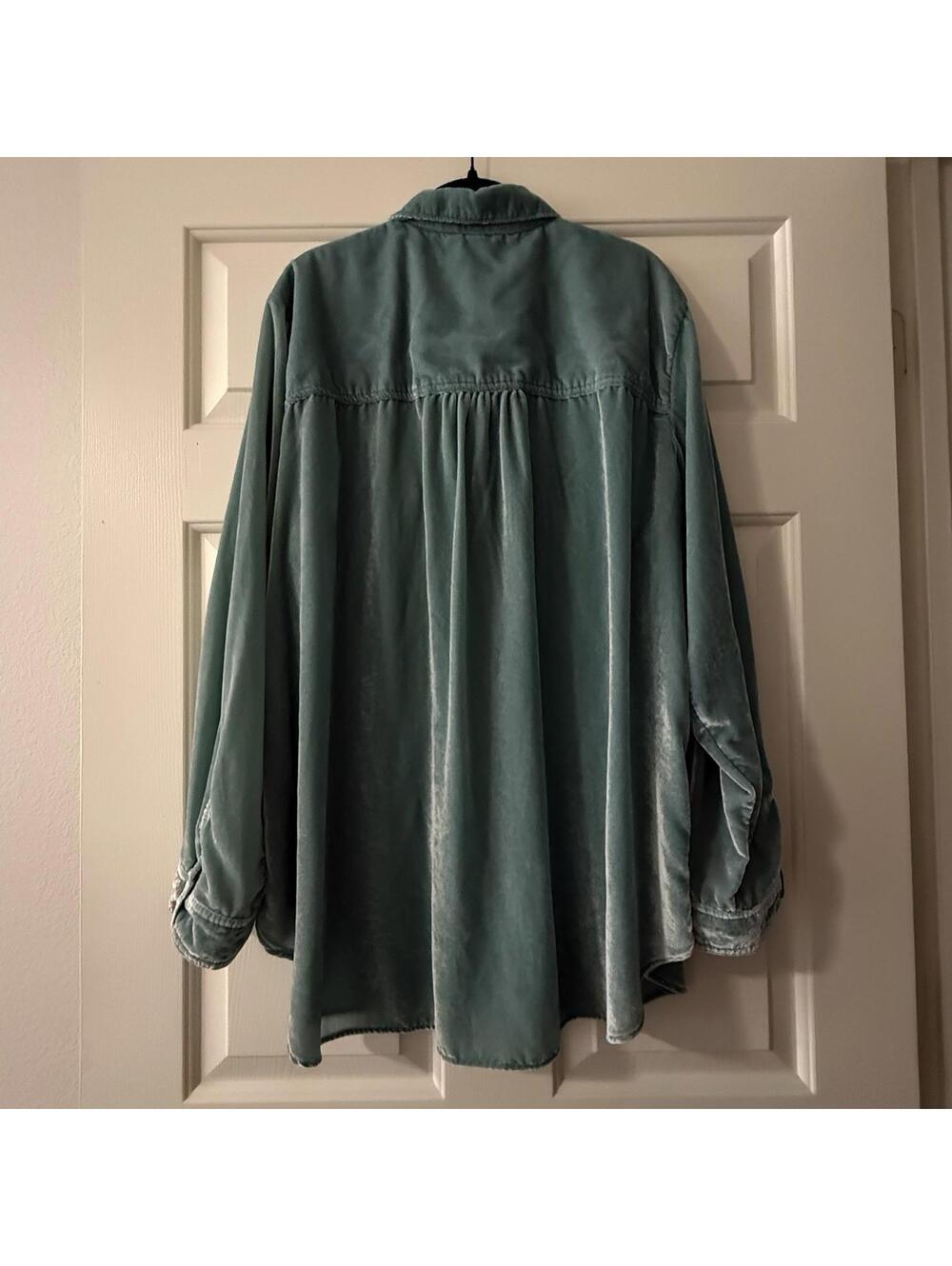 Anthropologie Pilcro Mara Relaxed Velvet Button Down Shirt Top Teal Blue Sz 20W - Picture 15 of 15